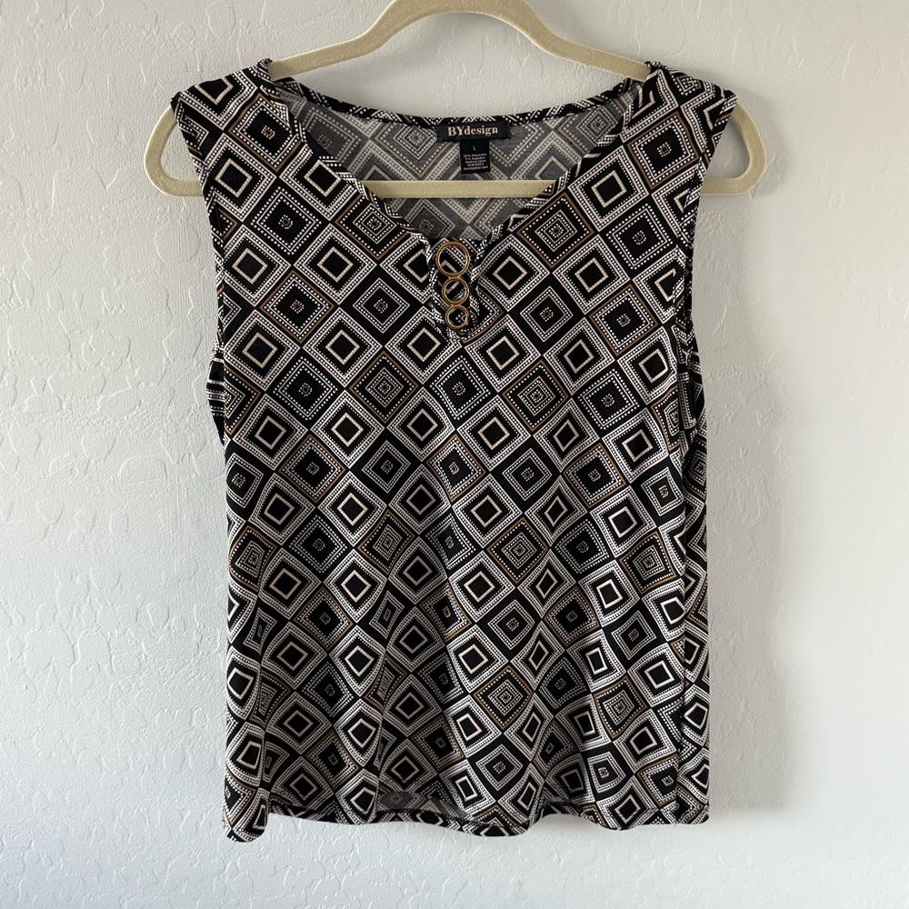 Women's Geometric Sleeveless Blouse